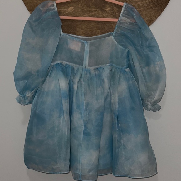 Selkie Puff Dress
Head in the clouds puff dress - Picture 5 of 5